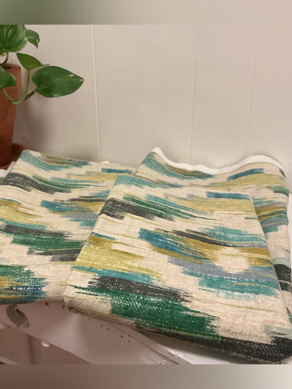 NWOT P/Kaufmann Sparta Parrot Fabric